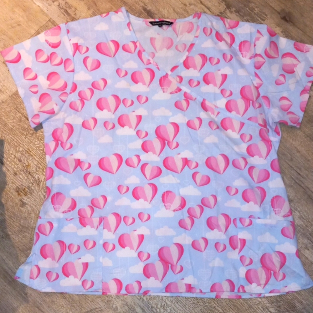 Got air balloon scrub top